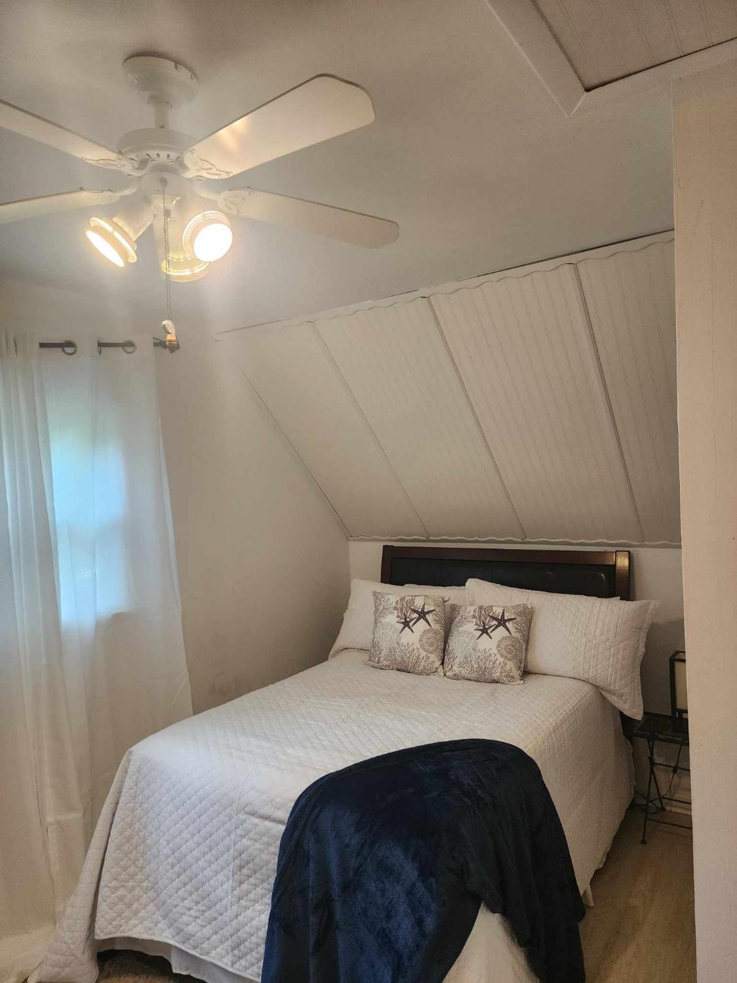 Cottage By The Beach Best Suited For Large Groups Wilmington Eksteriør billede